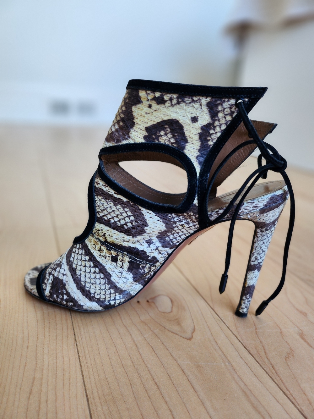 Aquazzura Brown & Cream Snake-Print Peep Toe Lace-Up Cutout Heels EU37.5 - Picture 3 of 7